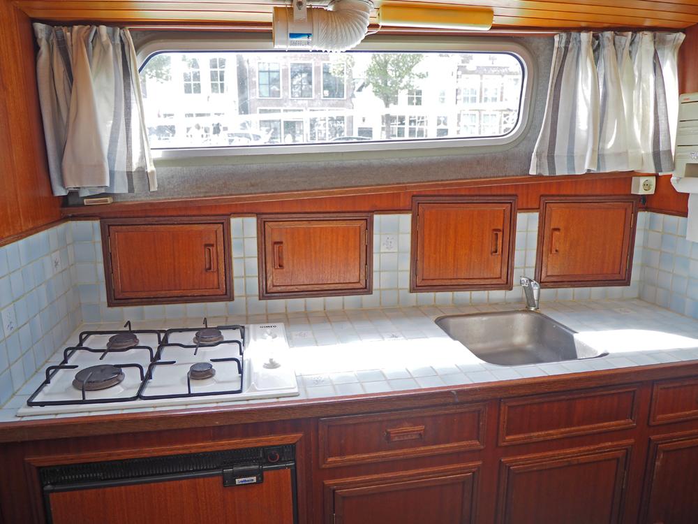 Fore ship, Accommodation